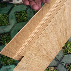 Multiplicar paneles de chapa de bambú